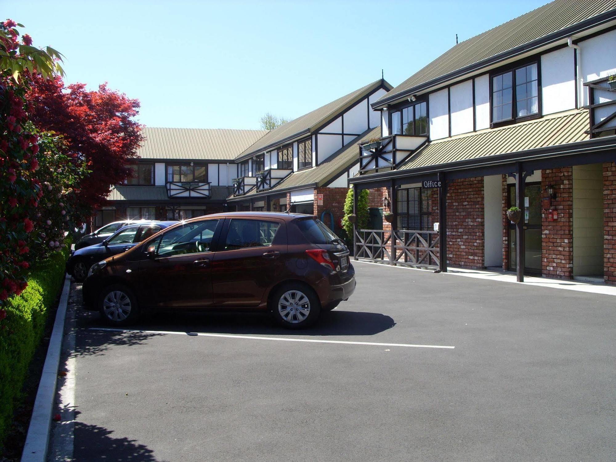 Tudor Court Motel Christchurch Exterior foto